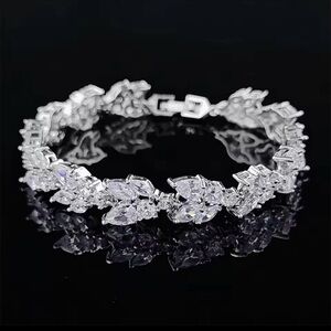 Elegant Silver Women's Bracelet